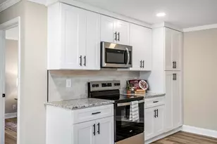 523 Newberry St NW, Aiken, SC 29801 - Photo 6