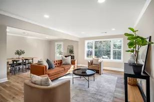 523 Newberry St NW, Aiken, SC 29801 - Photo 2