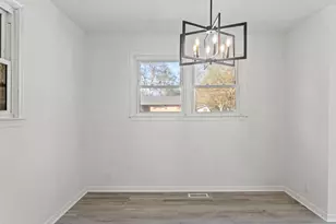 2042 Staley St, Orangeburg, SC 29115 - Photo 4