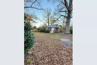 834 Peasley, Orangeburg, SC 29115 - Photo 2