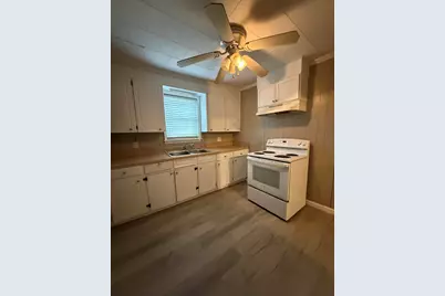 408 Brooks Street, Edgefield, SC 29824 - Photo 4