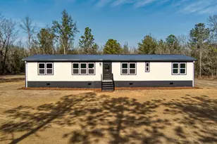 1709 Oak Ridge Club Rd, Windsor, SC 29856 - Photo 2