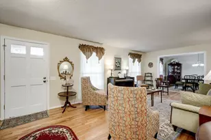 7 Donna St, Williston, SC 29853 - Photo 4