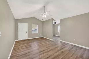 216 Williamsburg St NE, Aiken, SC 29801 - Photo 4