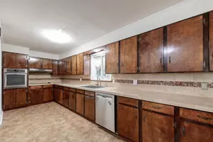 3215 Colonial Dr, Aiken, SC 29801 - Photo 6