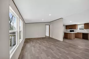 1062 Preference Rd, Saint Matthews, SC 29135 - Photo 6