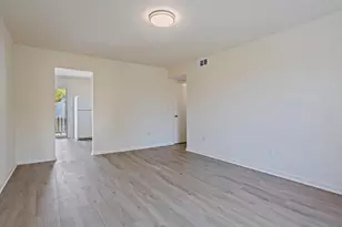 1010 Carriage Dr, Aiken, SC 29803 - Photo 4