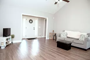 159 Copperfield Dr, Trenton, SC 29847 - Photo 4