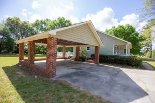 145 N Clemson Dr, Barnwell, SC 29812 - Photo 2