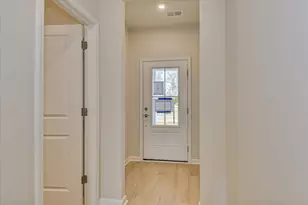 4757 Hartshorn Cir, Aiken, SC 29801 - Photo 4