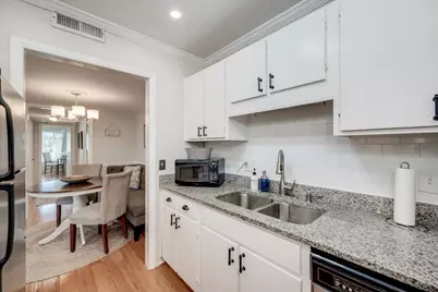 319 Laurens Street SW #A6, Aiken, SC 29801 - Photo 8