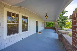 313 Lynch St, Edgefield, SC 29824 - Photo 2