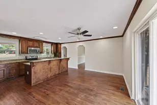 1053 Woodcrest Dr, Beech Island, SC 29842 - Photo 6