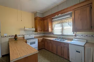 418 Mims St, Edgefield, SC 29824 - Photo 2