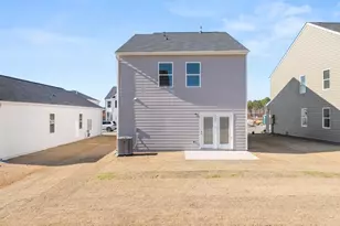 696 Lytham Dr, Aiken, SC 29801 - Photo 2