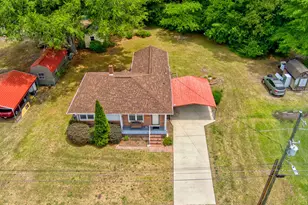 230 Sunnifield Dr, Williston, SC 29853 - Photo 32