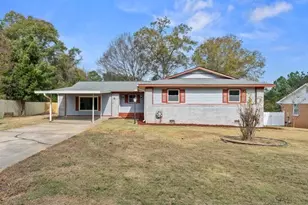 1004 Todd Ave, North Augusta, SC 29841 - Photo 2
