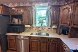 205 W Wheeler Cir, Saluda, SC 29138 - Photo 10