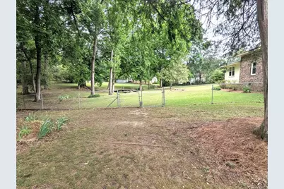 205 W Wheeler Circle, Saluda, SC 29138 - Photo 4