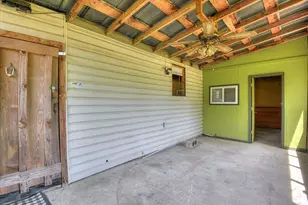 261 Myrtle St, Gloverville, SC 29828 - Photo 36