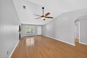 168 Long Creek Dr, Aiken, SC 29803 - Photo 2