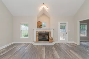 137 Swallow Lake Dr, North Augusta, SC 29841 - Photo 8