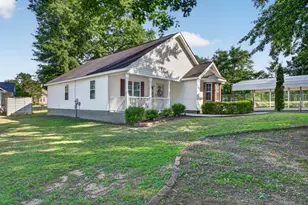 634 Chesterfield St N, Aiken, SC 29801 - Photo 2