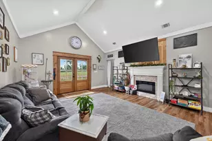 303 Carroll Ave E, New Ellenton, SC 29809 - Photo 6