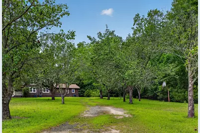 621 Brookwood Circle, Darlington, SC 29532 - Photo 2