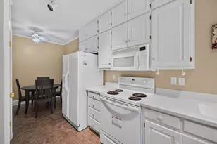 107 Club Villa Dr E, Aiken, SC 29803 - Photo 10