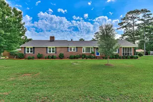 510 Bauskett St, Edgefield, SC 29824 - Photo 2