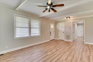 217 Holmes St, Edgefield, SC 29824 - Photo 14