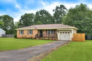 217 Holmes St, Edgefield, SC 29824 - Photo 36