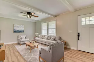 217 Holmes St, Edgefield, SC 29824 - Photo 2