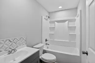 224 Alley St, Gloverville, SC 29828 - Photo 10