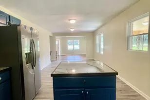 425 Rosa Hill St, Edgefield, SC 29824 - Photo 4