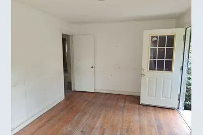 212 Bradham Avenue, Manning, SC 29102 - Photo 2