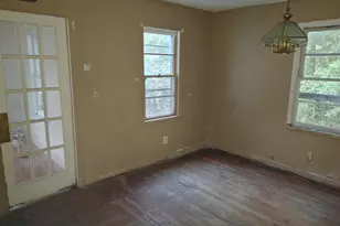 212 Bradham Ave, Manning, SC 29102 - Photo 8