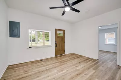 406 Edgefield Avenue NW, Aiken, SC 29801 - Photo 6