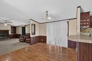 299 Poinsettia Rd, Wagener, SC 29164 - Photo 6