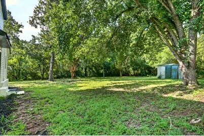 447 Glover Street, Edgefield, SC 29824 - Photo 8