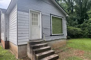 1004 W Gold St, Mc Cormick, SC 29835 - Photo 8