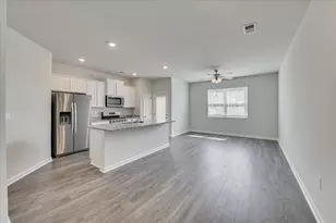 811 Grovebury Ct, Aiken, SC 29801 - Photo 4