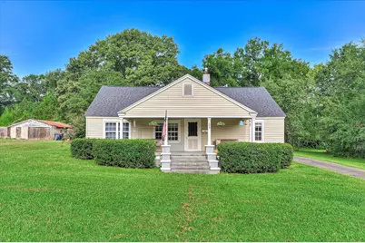 208 W Terrace Street, Edgefield, SC 29824 - Photo 1