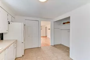 208 W Terrace St, Edgefield, SC 29824 - Photo 14