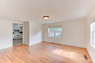 208 W Terrace St, Edgefield, SC 29824 - Photo 8