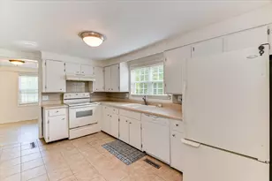 208 W Terrace St, Edgefield, SC 29824 - Photo 12