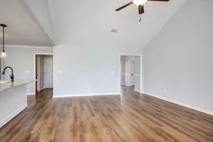 140 Sutton Ct, Graniteville, SC 29829 - Photo 8