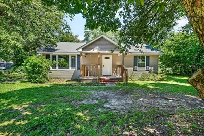 224 Columbia Avenue NW, Aiken, SC 29801 - Photo 2