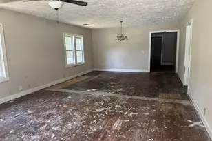 800 Mobley St, Johnston, SC 29832 - Photo 4